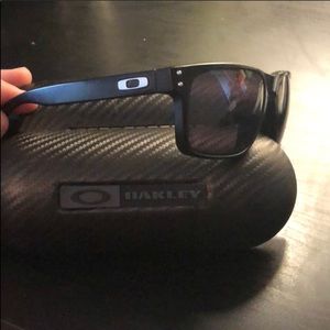 Oakley Holbrook men’s sunglasses